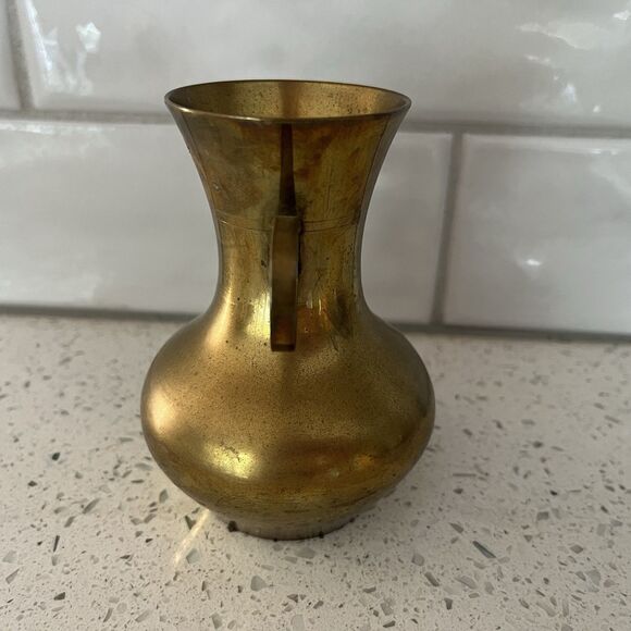 Vintage Brass Vase With Double Handles Made in India Home Gold Decor MCM - Picture 4 of 6